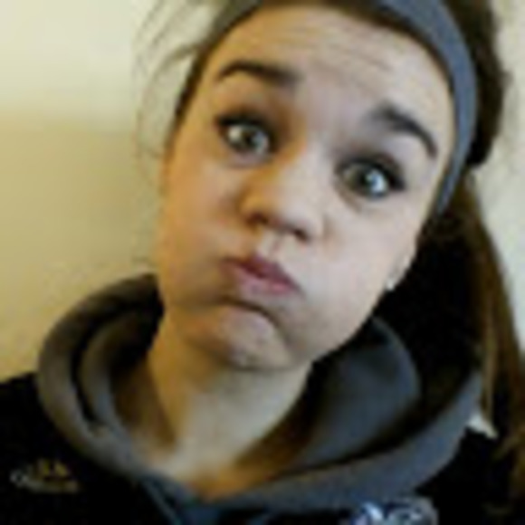 Meet your Posher, Thea - Picture 1 of 1